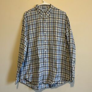 Men’s long sleeved button up dress shirt, Izod, Large